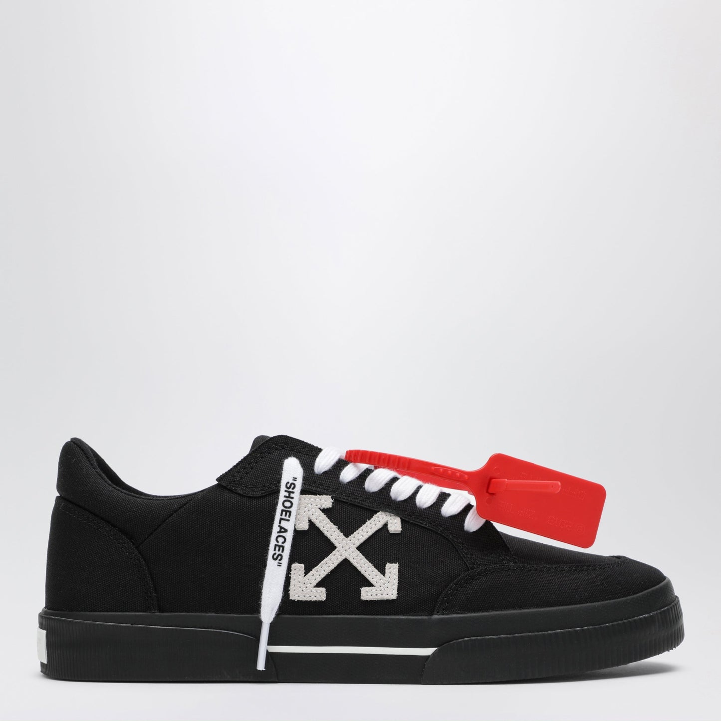 Black/White Vulcanized Low Sneakers